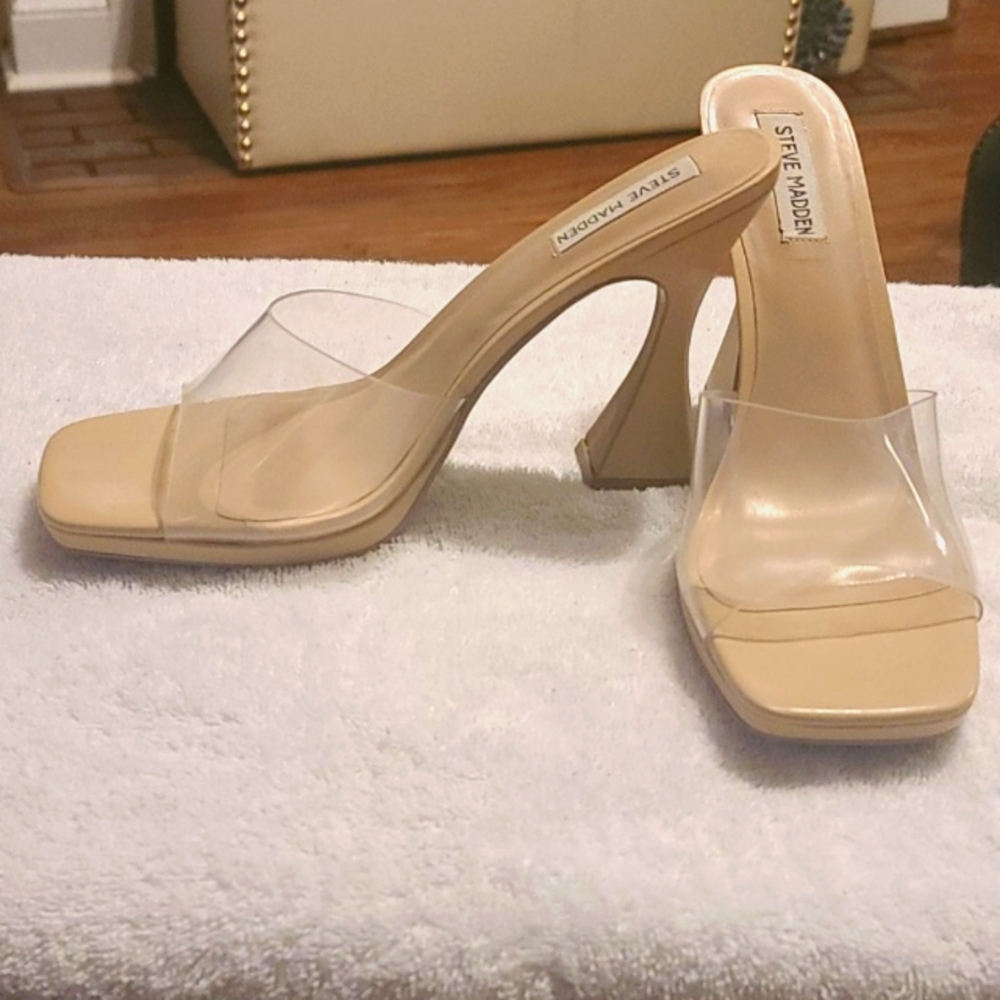 Steve Madden Lipa Clear size 11